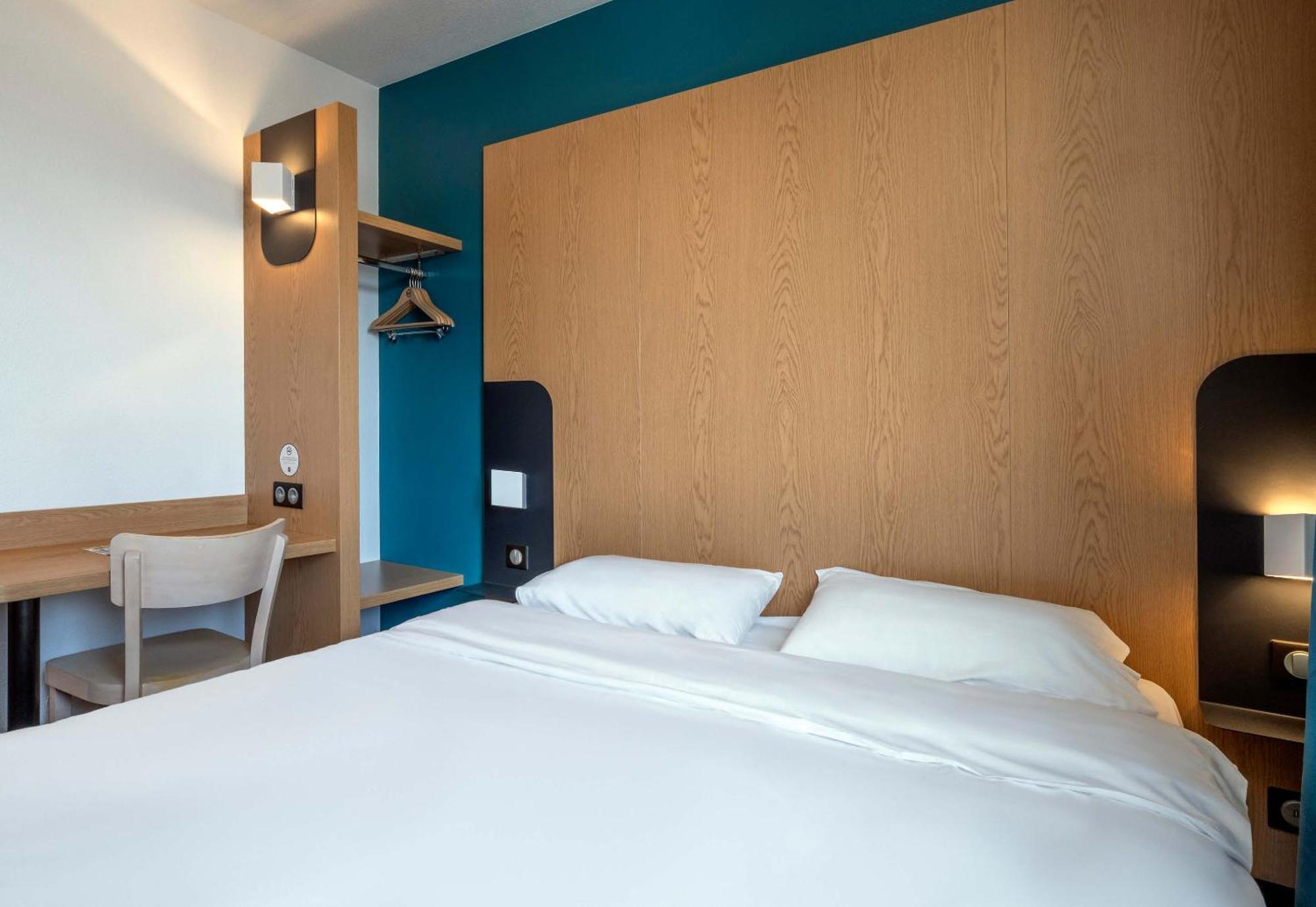 B&B Hotel Niort Marais Poitevin Est Dış mekan fotoğraf