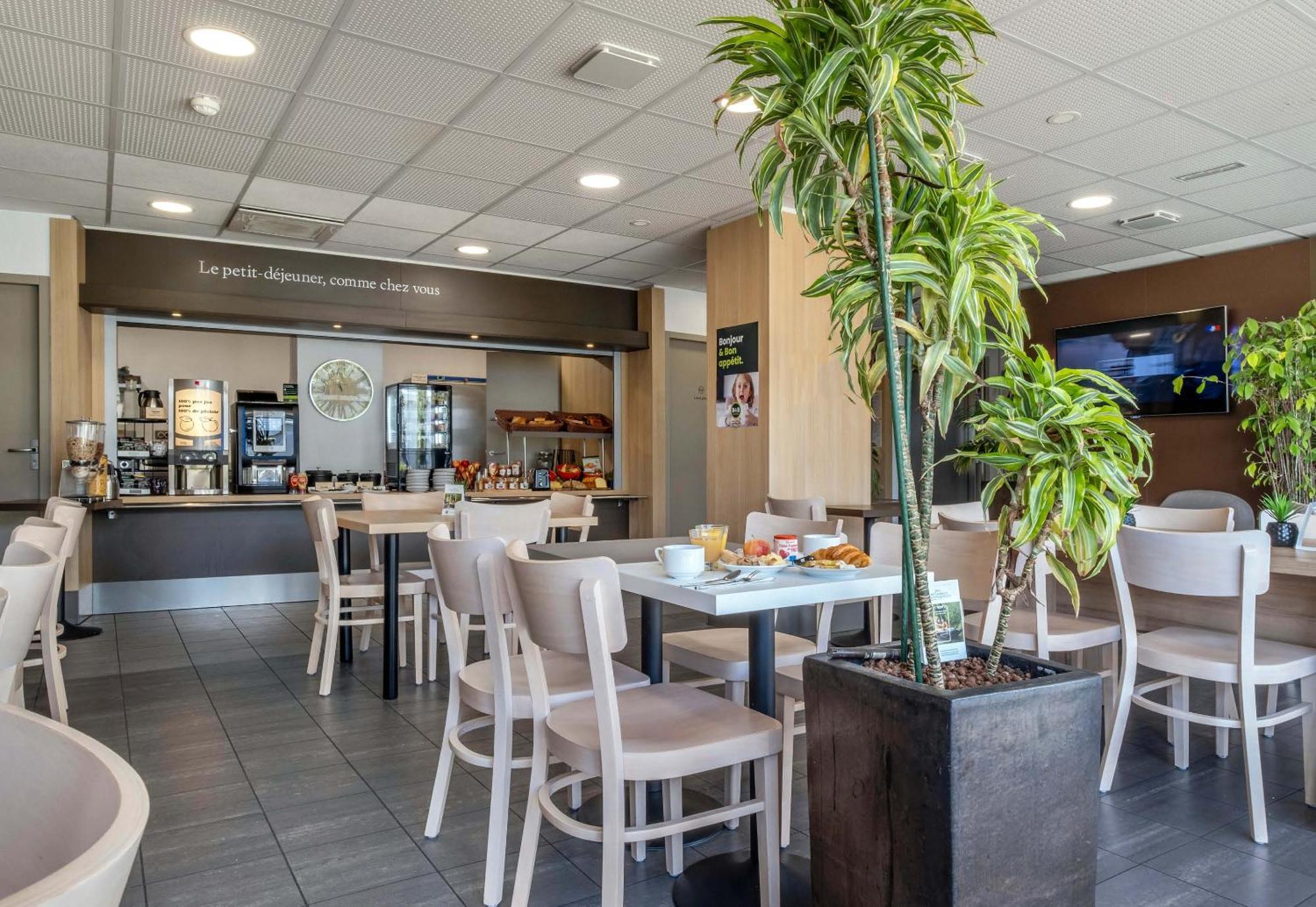 B&B Hotel Niort Marais Poitevin Est Dış mekan fotoğraf